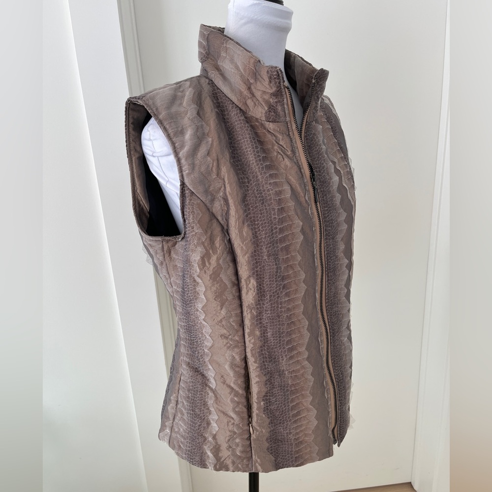 TUZZI  Zip Front Padded Vest Bronze Metallic Tulle Snakeskin Pattern Statement